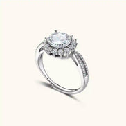 Bague Halo Stellaire Moissanite by Yoldine Paris