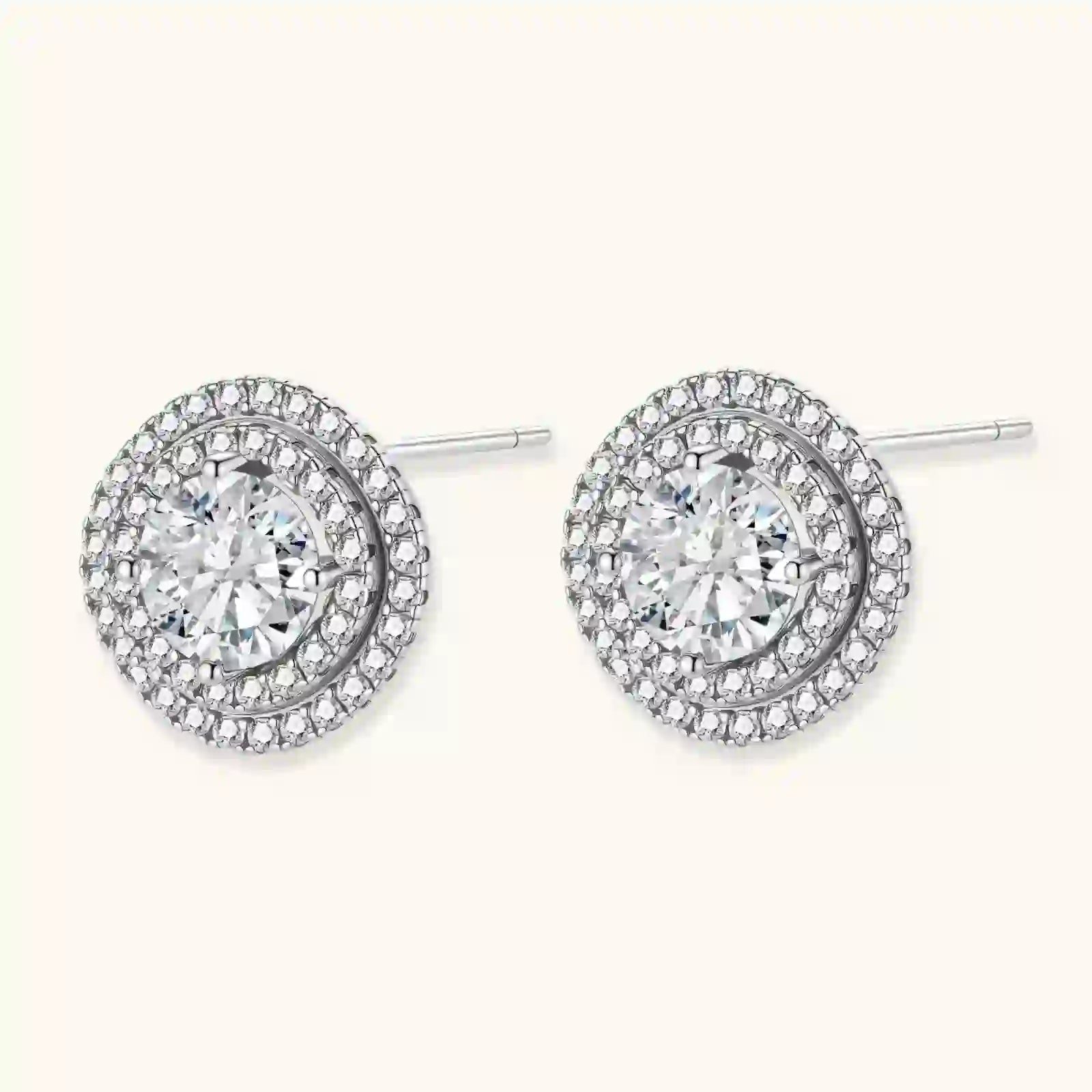 Puces Célestes Halo Moissanite by Yoldine Paris