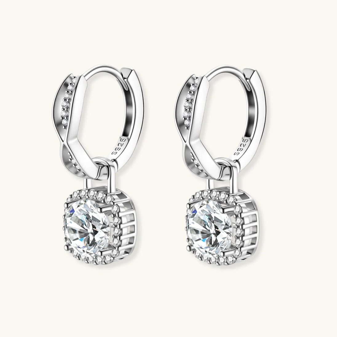 Boucles d'oreilles Moissanite Halo Infini Torsadé by Yoldine Paris