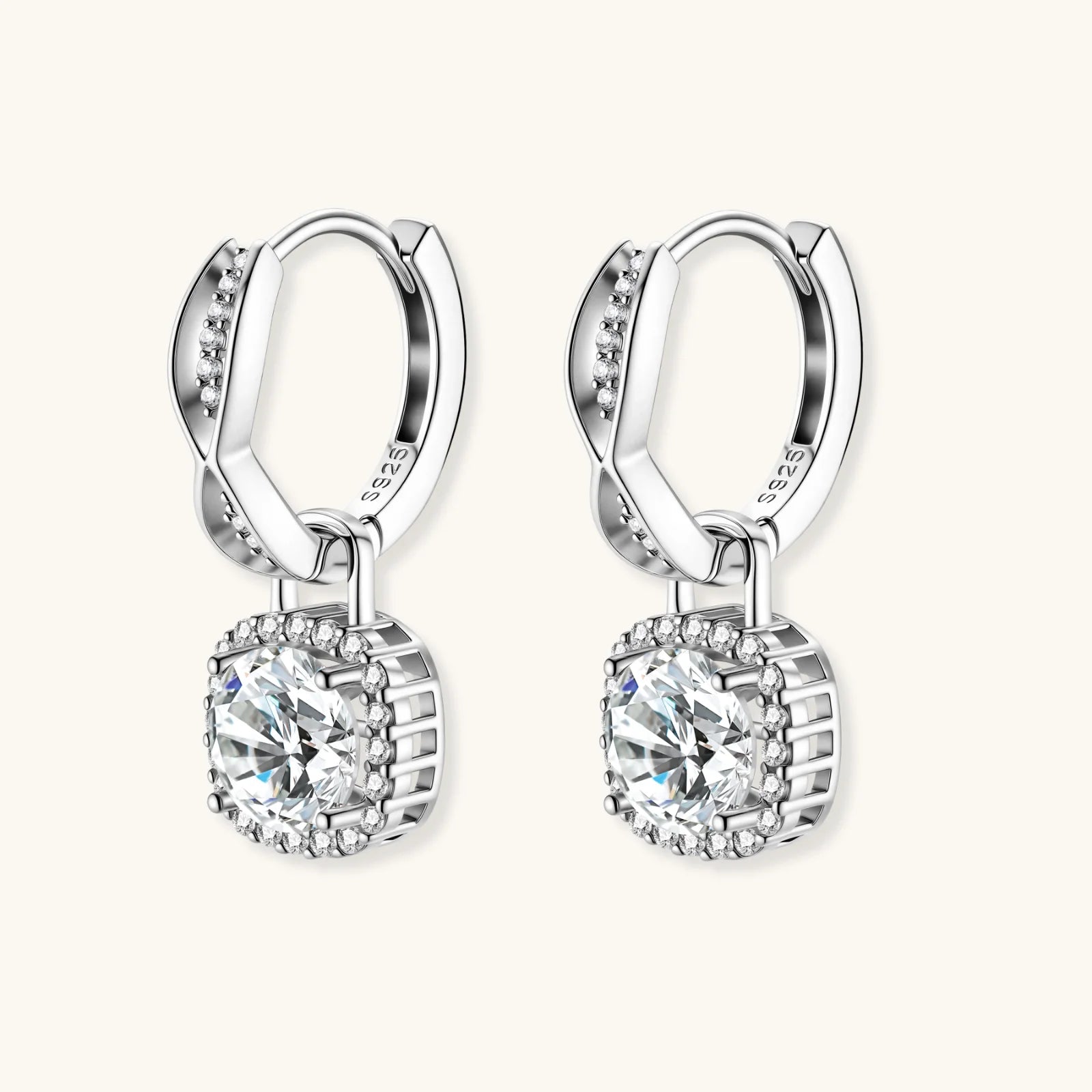 Boucles d'oreilles Moissanite Halo Infini Torsadé by Yoldine Paris