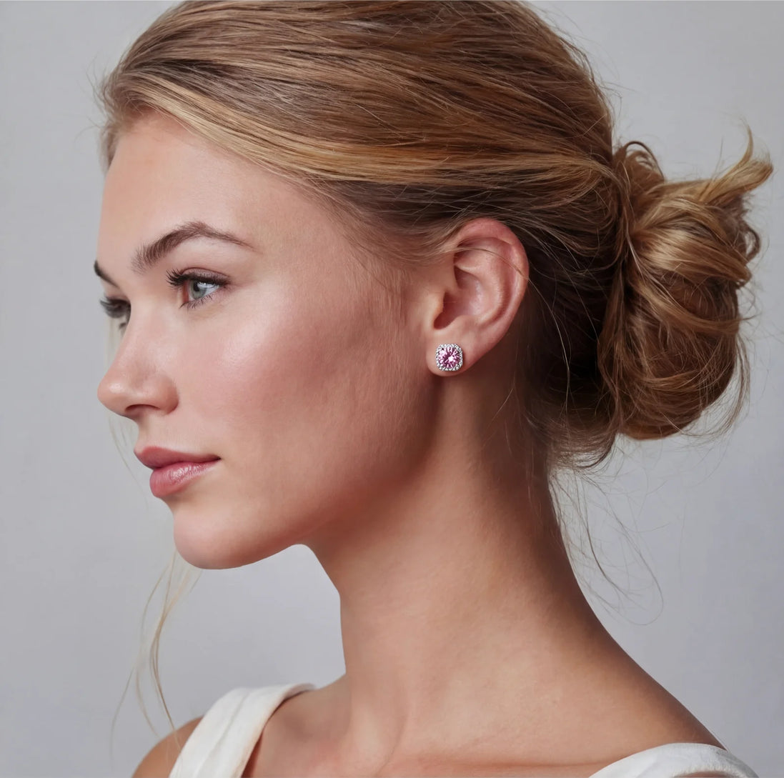 Boucles d'Oreilles Clous Moissanite Halo Rose by Yoldine Paris