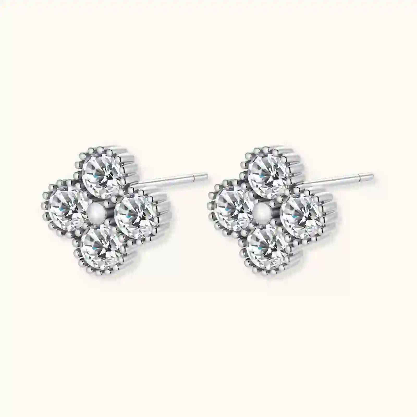 Puces Moissanite Quatrefeuille by Yoldine Paris