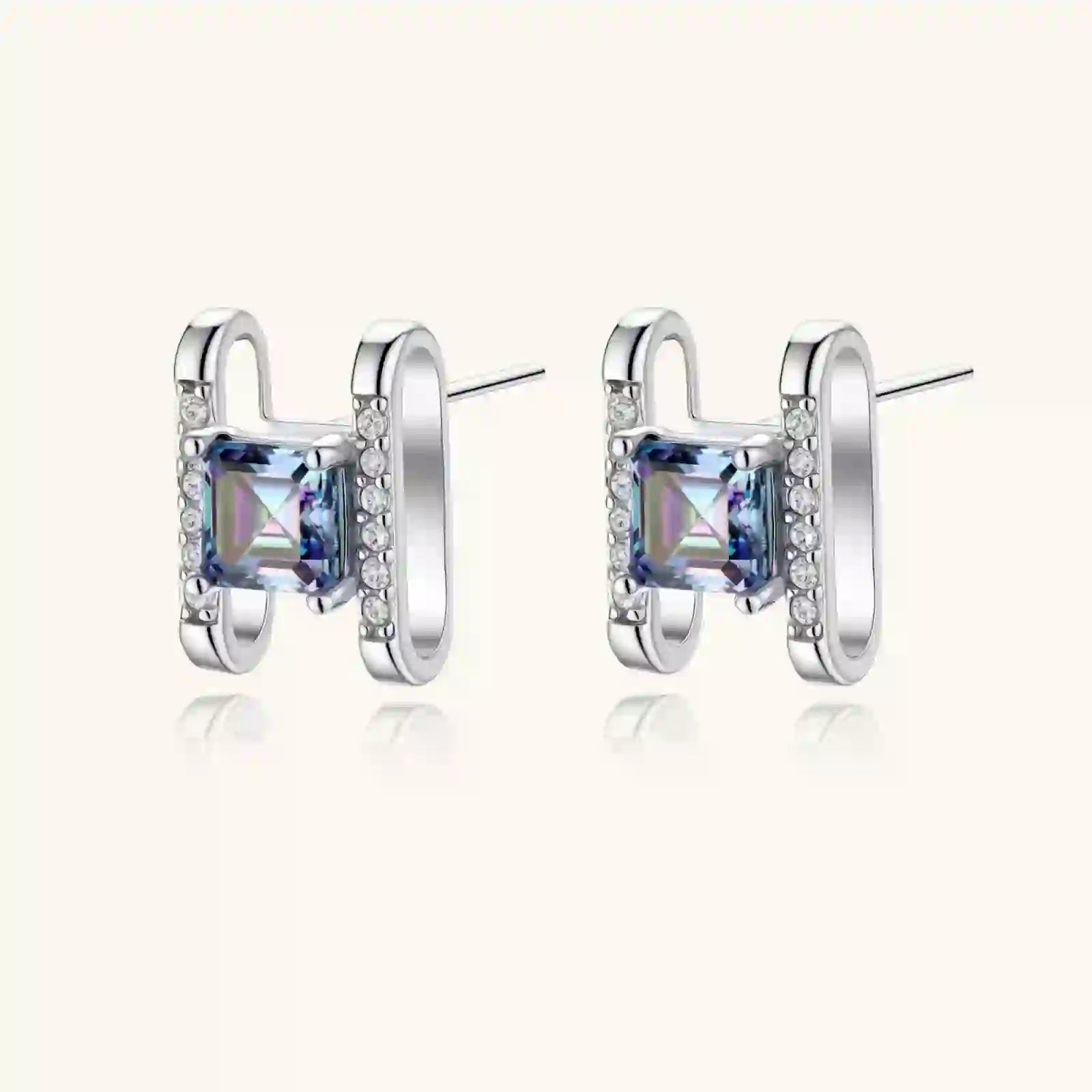 Clous Carrés Prisme by Yoldine Paris