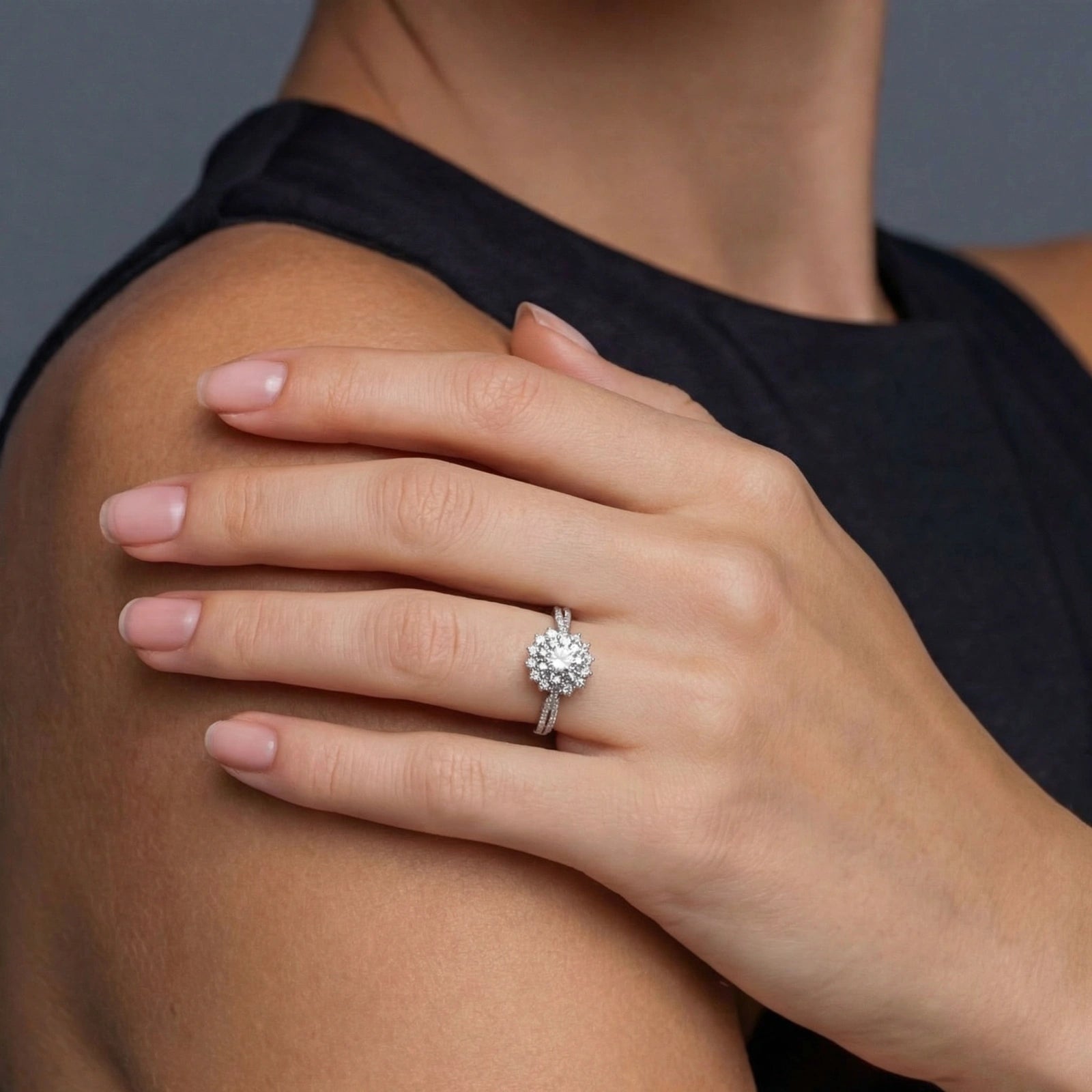 Bague Halo Stellaire Moissanite by Yoldine Paris
