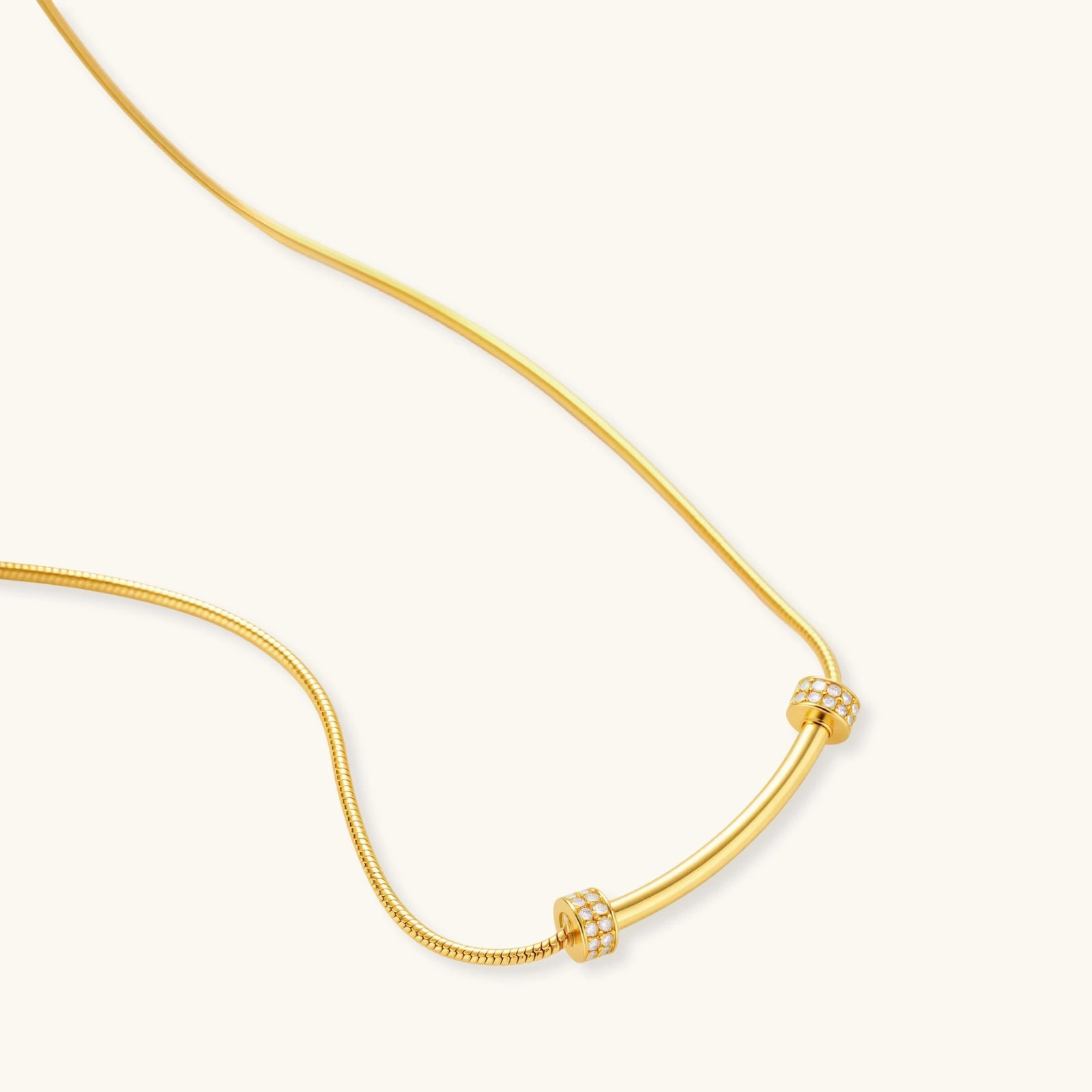 Collier Barre Incurvée Étincelante by Yoldine Paris