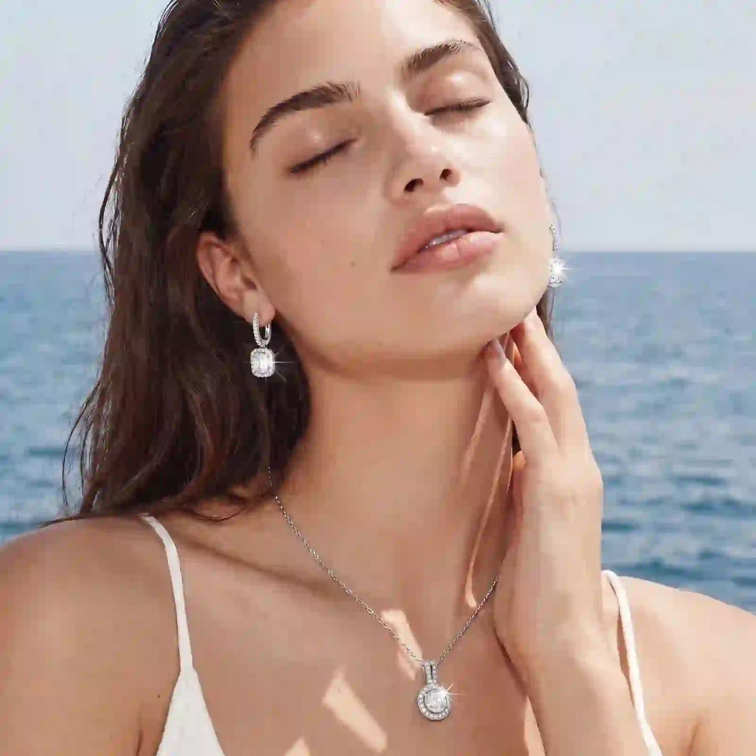 Pendants Moissanite Taille Émeraude by Yoldine Paris
